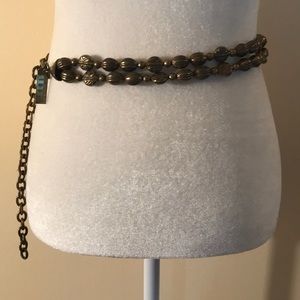 Engraved chain belt